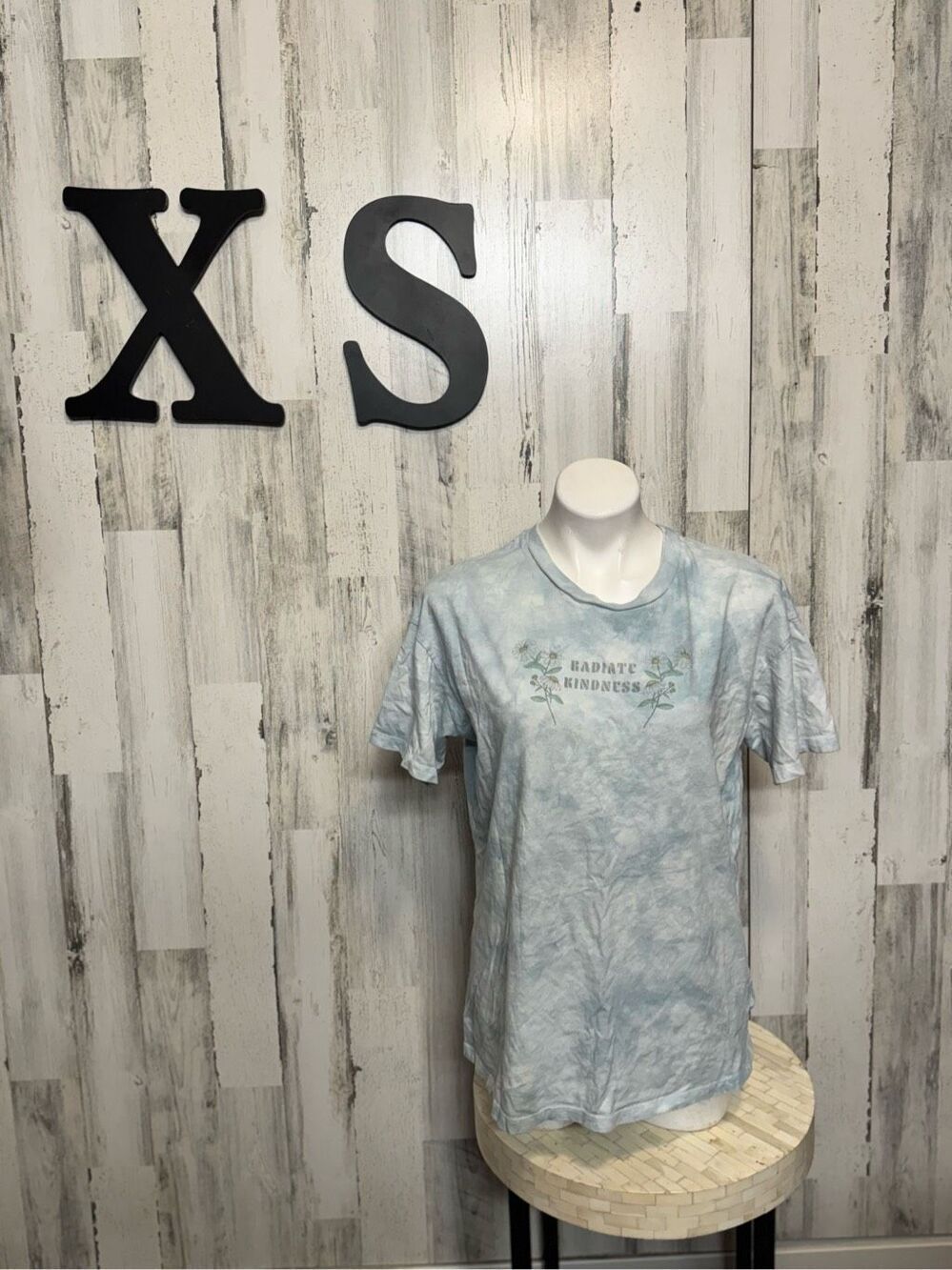 American Eagle Radiate Kindness Graphic Tee Womens XS Light Blue Tie Dye Cotton